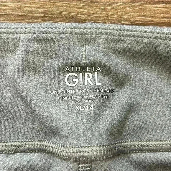 ATHLETA GIRL Size XL 14 Heather Gray On Pointe Cross Hem Capri Leggings RN54023 - Picture 4 of 9